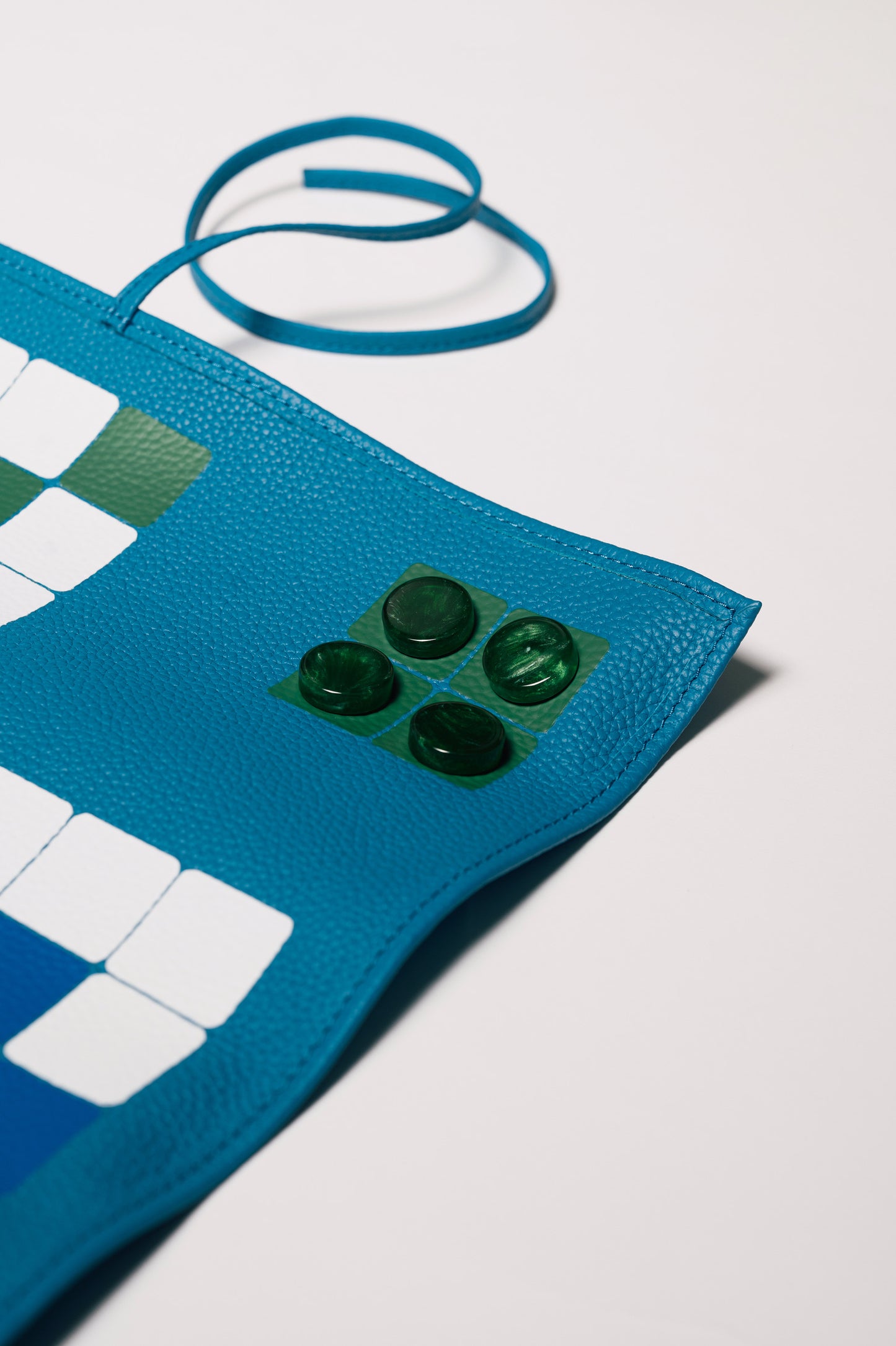 Roll Up Ludo Azure Blue (Mens Erger Je Niet)
